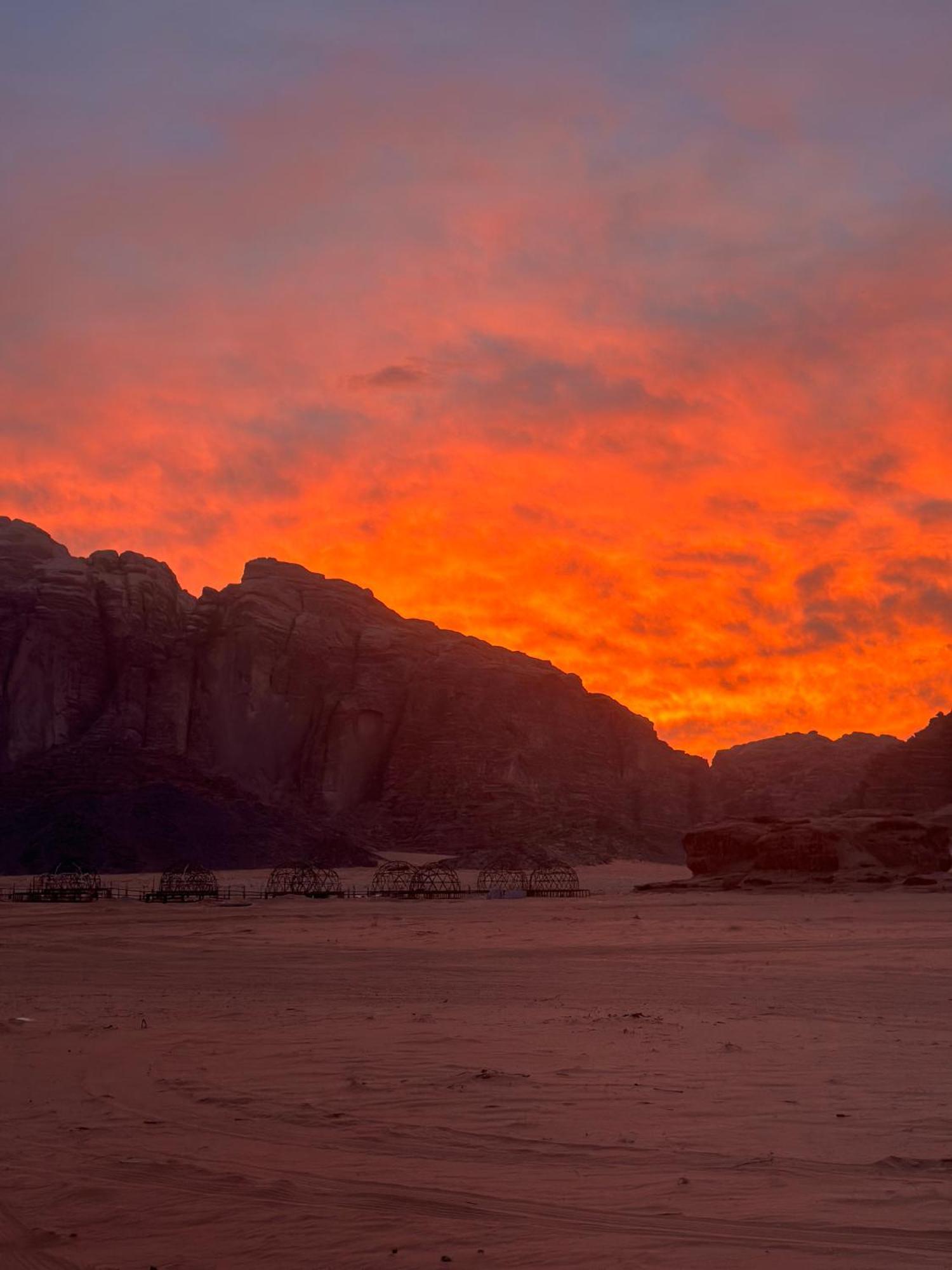Hotel Wadirum Sunset Camp Wadi Rum Zewnętrze zdjęcie